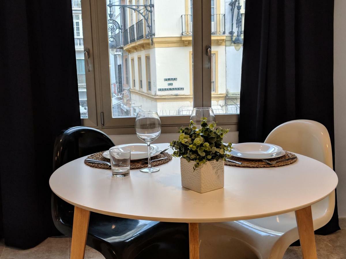 Apartamentos Arc Felix Saenz - 2 3 Málaga Eksteriør billede